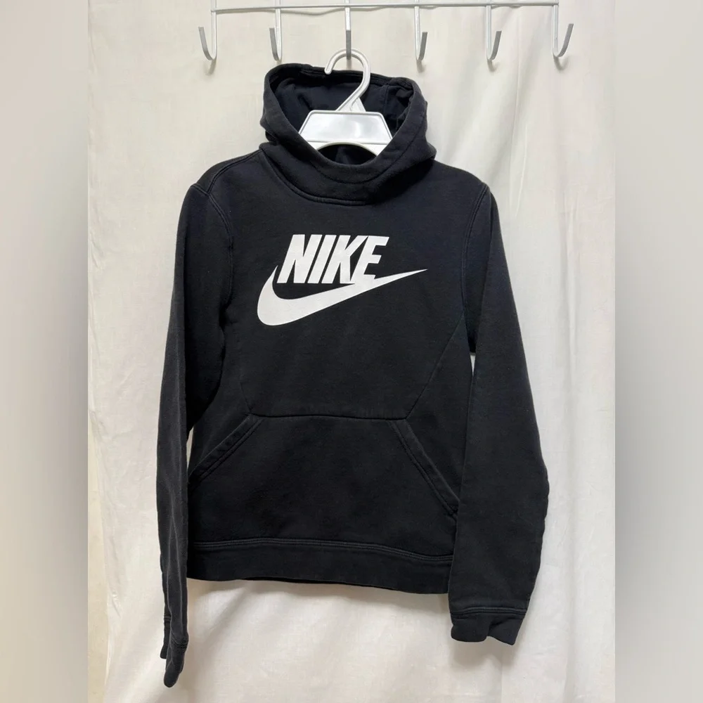 Nike black youth